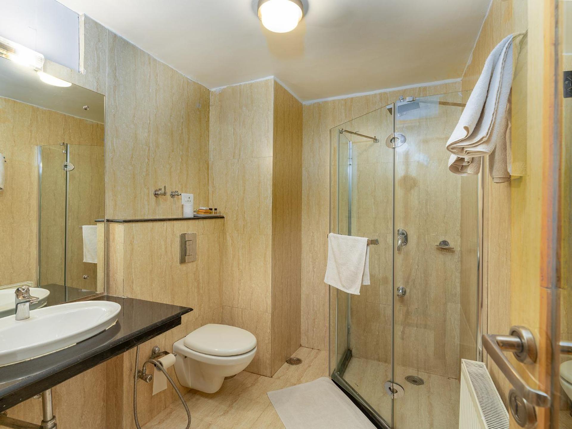 Hotel Pine Spring גולמארג מראה חיצוני תמונה